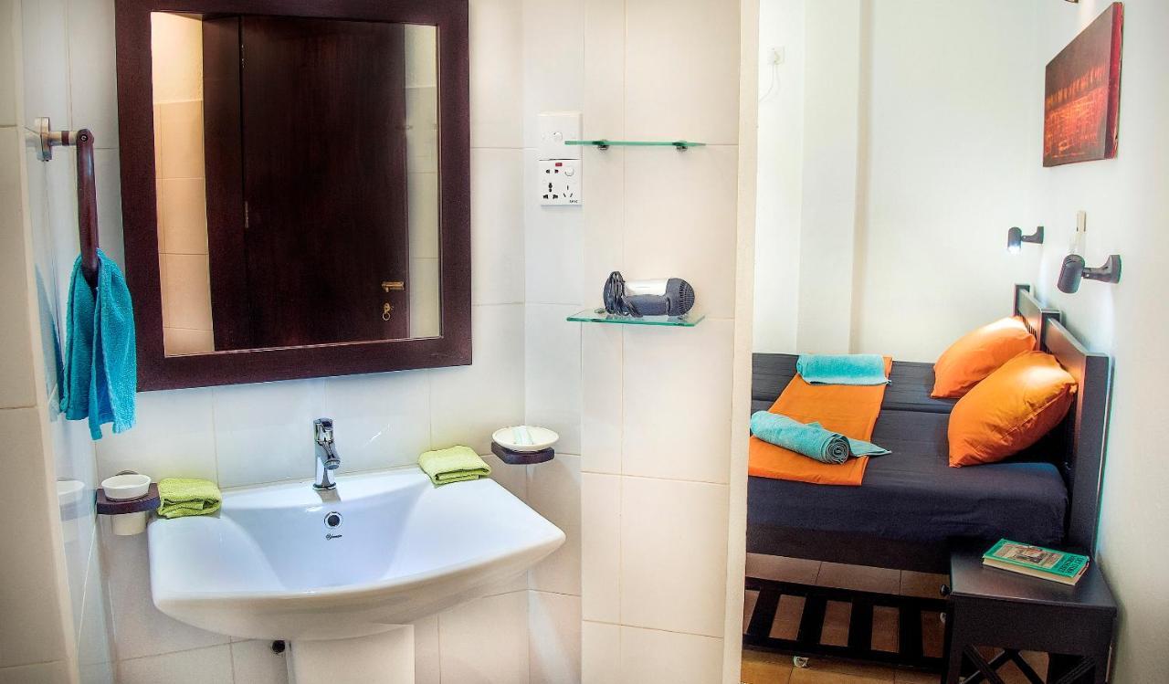 Sophie House Apartment Хикадува Екстериор снимка