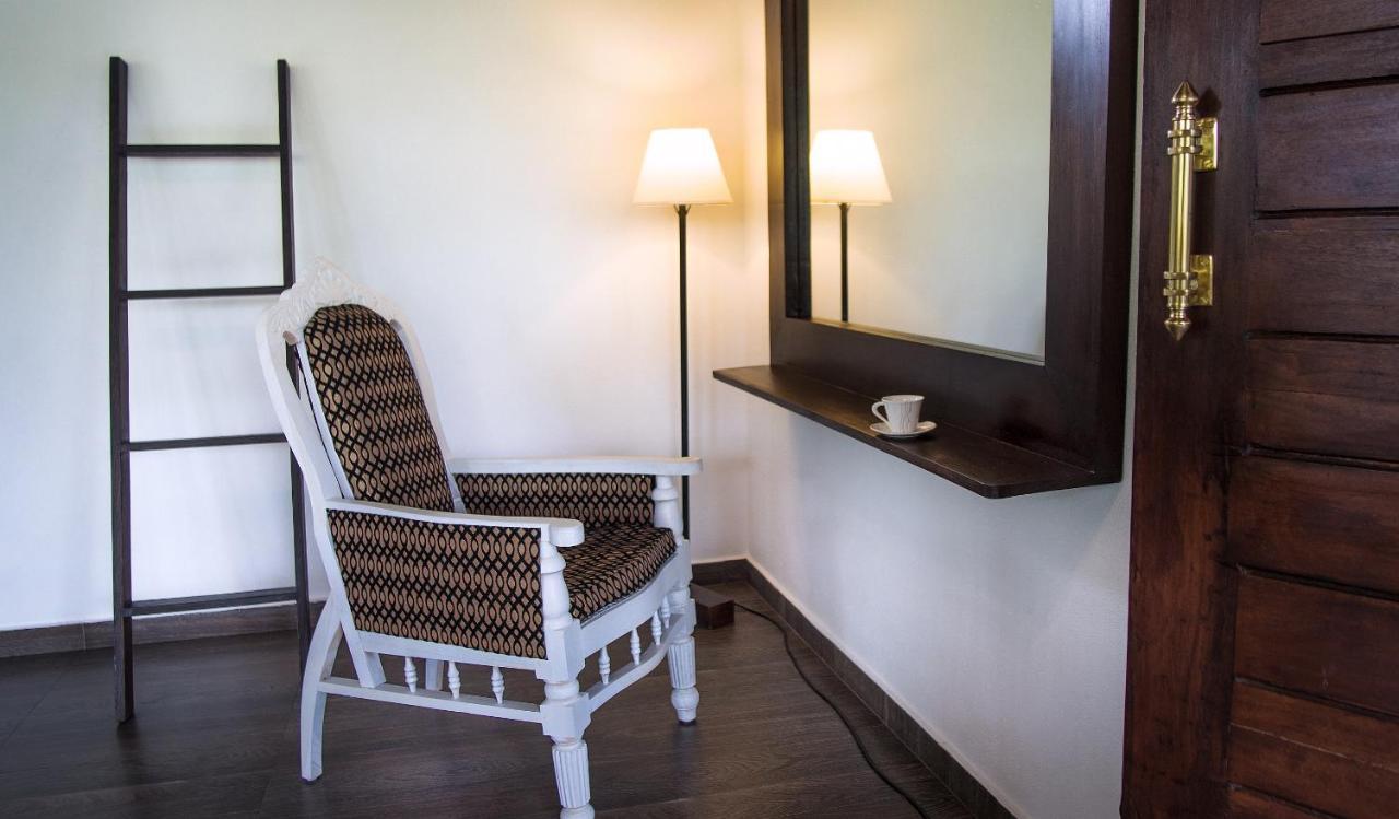 Sophie House Apartment Хикадува Екстериор снимка