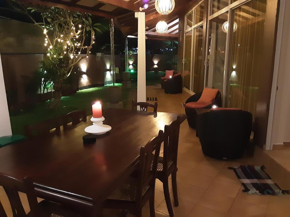 Sophie House Apartment Хикадува Екстериор снимка